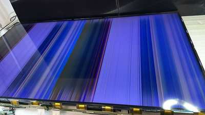 TV cu dungi colorate